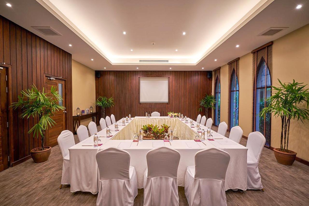 Khanom Beach Resort And Spa Kültér fotó